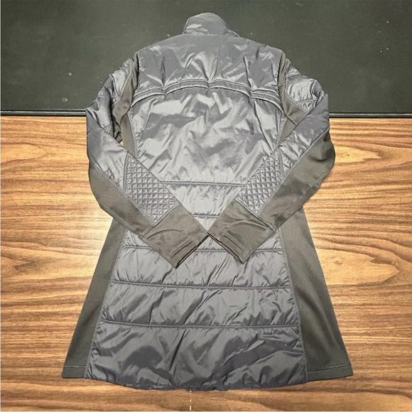 Athleta rock ridge black Primaloft coat - Picture 7 of 11